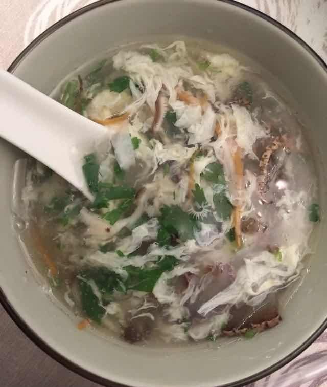 海参汤的家常做法:海参汤如何做好吃图2