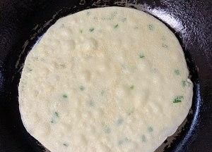 煎饼的做法大全家常,煎饼怎么弄好吃图8