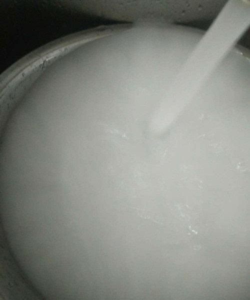 漂白粉的作用：我们村的自来水有许多白点状的东西说是漂白粉，能喝图3