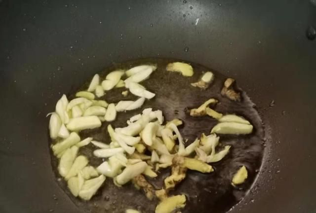 河蚌的做法视频：河蚌怎么做菜简单还好吃图13