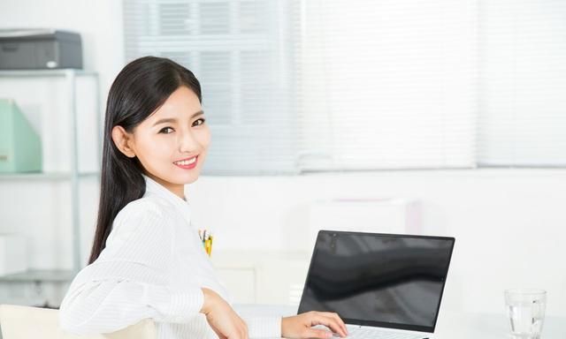 洁面后的护肤步骤:洗脸完的正确护肤步骤是什么图2