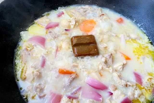 土豆炖鸡块的家常做法:土豆炖鸡，怎么做好吃图6