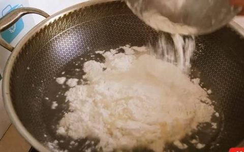 炸糖糕的做法：糖糕的配方炸糖糕怎么炸糖糕糖糕的做法怎么做糖糕