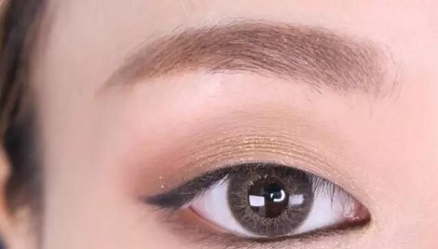 单眼皮怎么化妆,单眼皮女孩怎么化妆好看图7