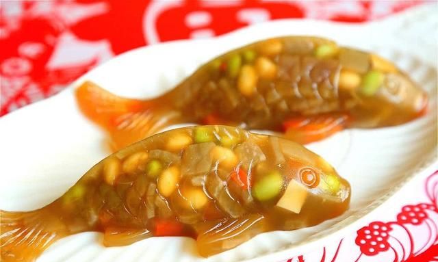 冻肉的做法,肉皮冻怎么做不要食材添加剂的那种传统冻肉的做法图10