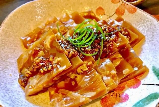 冻肉的做法,肉皮冻怎么做不要食材添加剂的那种传统冻肉的做法图11