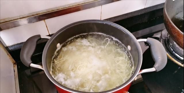 凉面怎么做好吃，凉面怎么做好吃又简单图6