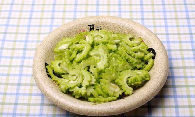 苦瓜减肥法，苹果酸奶减肥法效果图1