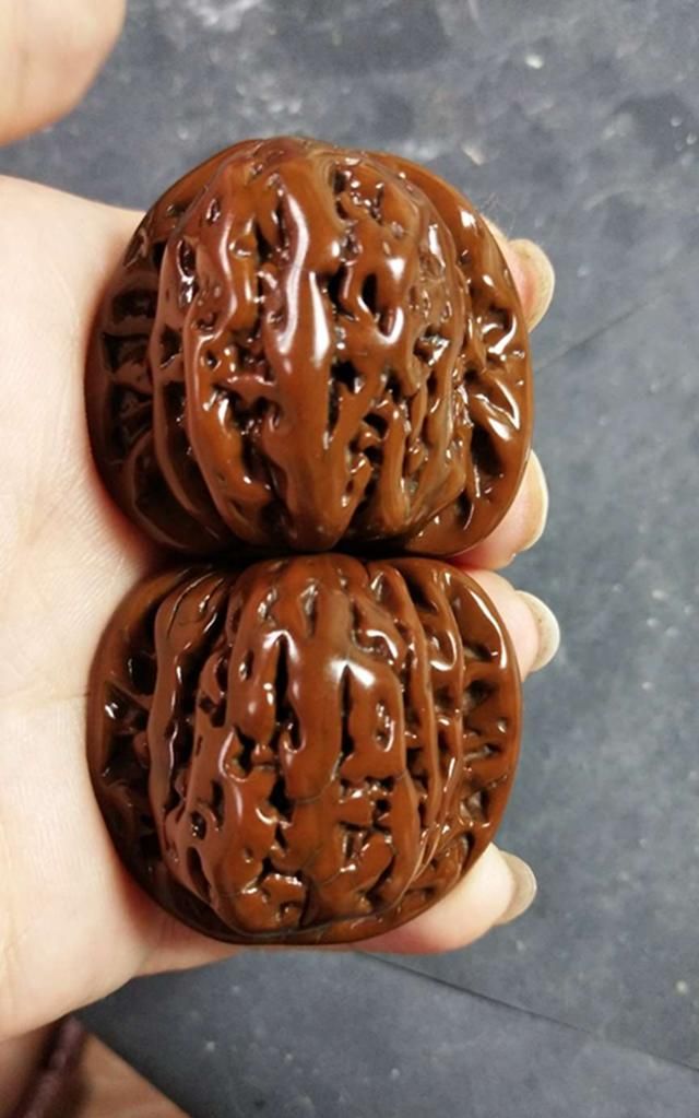 手玩核桃，老年人手玩核桃的好处图2