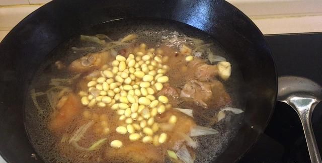 猪蹄炖黄豆下奶吗，黄豆猪蹄汤下奶吗图3