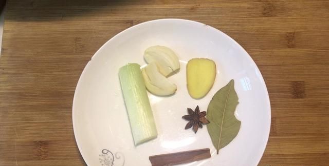 猪蹄炖黄豆下奶吗，黄豆猪蹄汤下奶吗图6