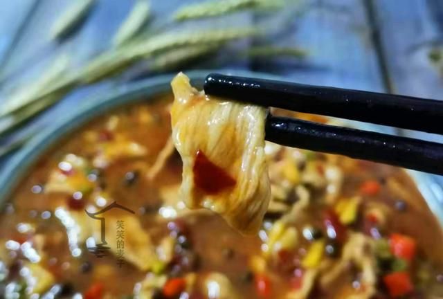 水煮肉片怎么做好吃不太能吃辣，有没有不太辣但又很好吃的做法图1