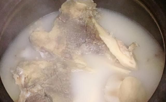 牛肉汤面，牛肉面汤放什么调料好吃图3
