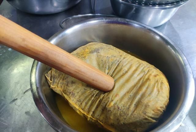 牛肉汤面，牛肉面汤放什么调料好吃图6