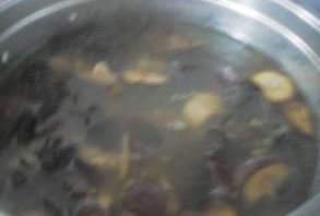 冬天到了，喝碗姜汤才是最暖和的，但是怎么才能做出美味的姜汤呢图6