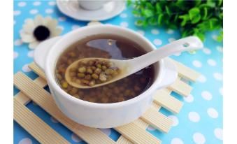 清热解毒的汤，绿豆汤怎么煮最解毒家常绿豆汤做法图3