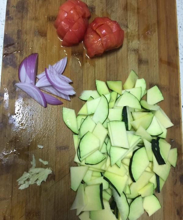 北瓜的做法，香菇炒北瓜的家常做法图6