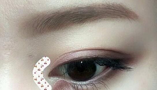 画眼妆步骤，眼影的画法步骤图图11