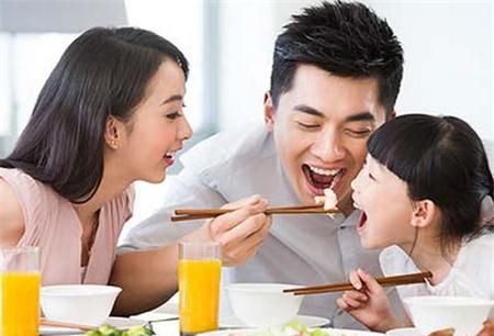 两岁宝宝食谱，两岁的宝宝一天的饮食怎么安排合理图1