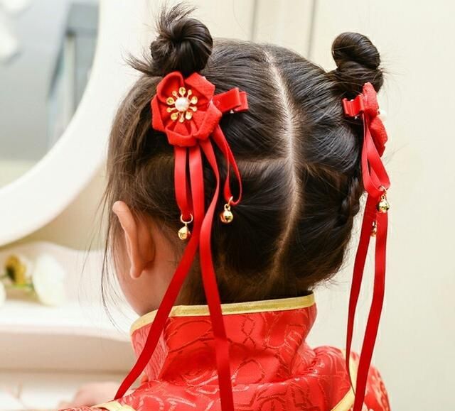 小孩头发怎么扎好看，过年儿童头发怎么扎好看图6
