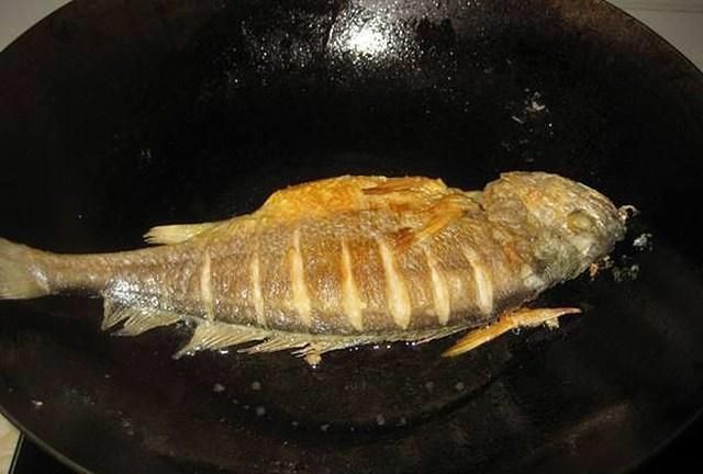 鱼汤去腥，熬好的鱼汤怎么去腥味图2
