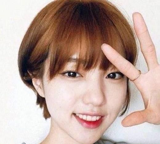 女生超短发怎么烫好看图11