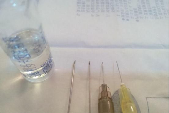 除皱好还是填充好图1
