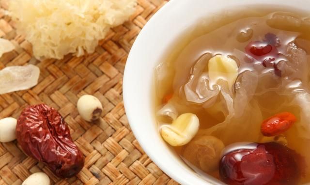 银耳的做法，银耳怎么做有营养价值图7