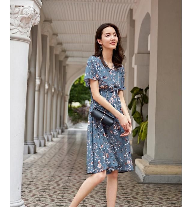 50岁妈妈适合穿什么样的衣服夏天图15