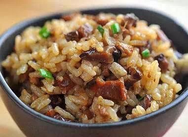 炒米饭的做法，炒米饭最好吃的几种做法图5