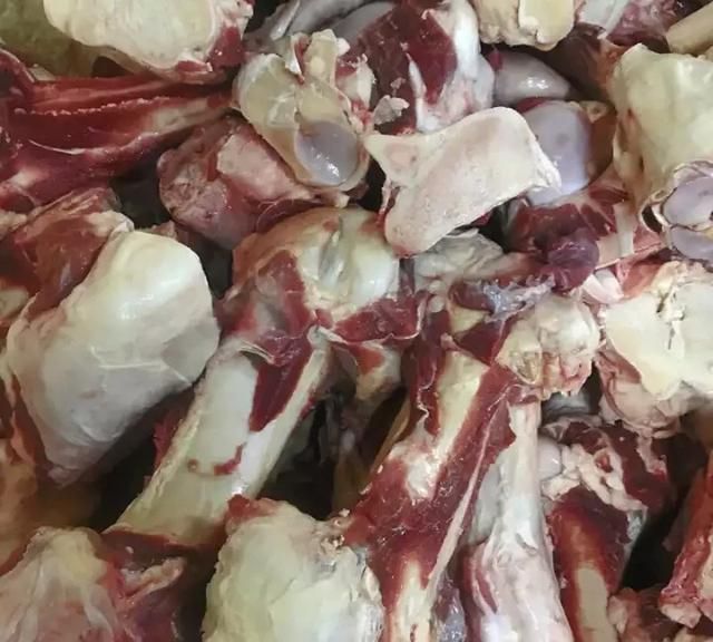 牛大骨汤，牛大腿骨怎么熬汤比较好图4