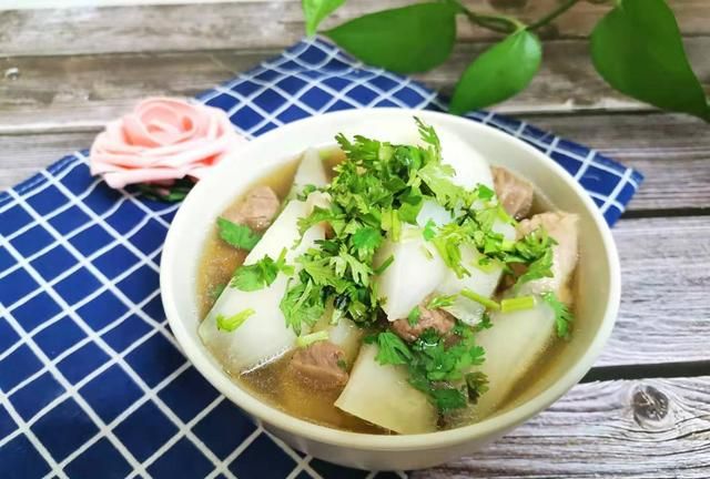 白萝卜炖牛肉汤，白萝卜炖牛肉怎样做好吃图8