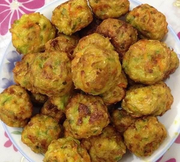 干炸萝卜丸子的做法图4