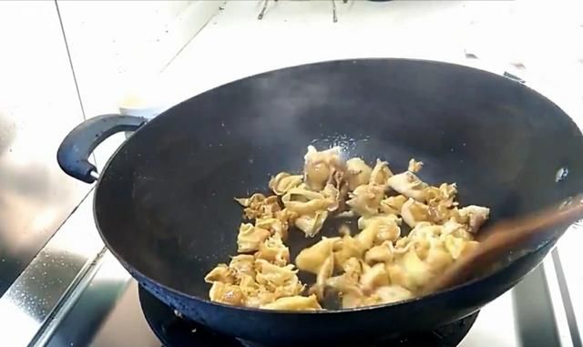 鱼鳔的作用鱼泡的作用图2