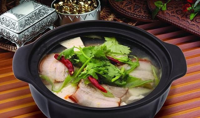 煲汤用什么锅，用什么锅煲汤最好图1