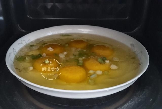 微波炉蒸鸡蛋几分钟，用微波炉怎么蒸鸡蛋一般蒸几分钟图5