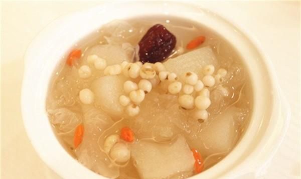川贝炖雪梨的功效禁忌：咳嗽不只是“肺”的事图1