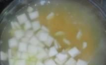 薏米冬瓜汤：薏米冬瓜汤的做法图9