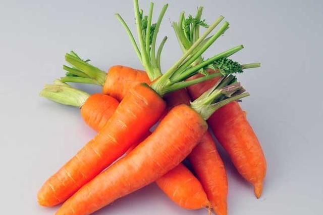 b胡萝卜素，哪些食物中含有胡萝卜素图1