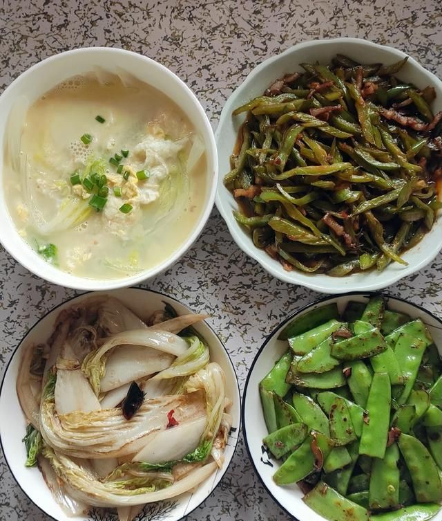 省钱大比拼，家庭主妇如何用一百块钱安排家人一周的饮食，要有荤有素报出食谱来图11