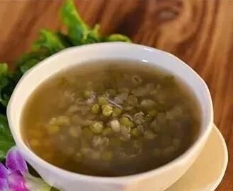 怎么煮绿豆汤，为什么绿豆汤煮出来是红色的也有绿色的图3