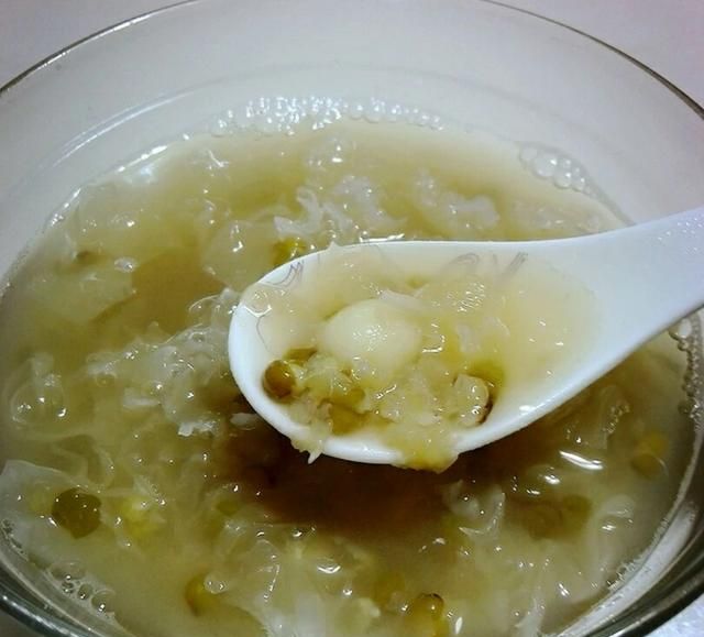 怎么煮绿豆汤，为什么绿豆汤煮出来是红色的也有绿色的图12