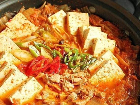韩国泡菜汤的做法，正宗韩式泡菜汤的做法图1