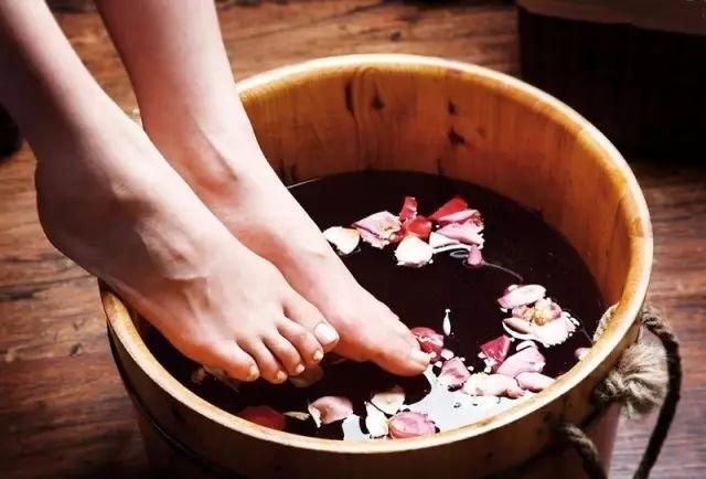 生姜泡脚图1