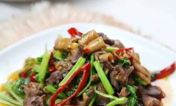 芹菜炒鸡胗，芹菜炒鸡杂怎么做才好吃图8