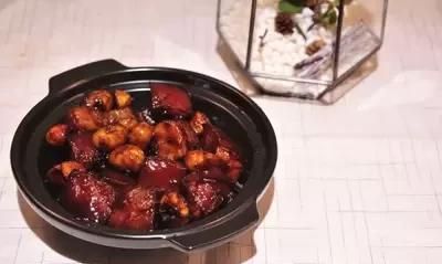 板栗烧肉，板栗红烧肉怎么做步骤图12