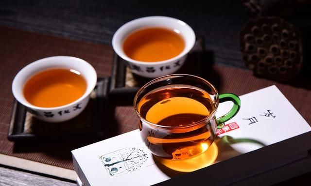 普洱茶功效与作用禁忌，普洱茶的功效与作用:女性喝普洱茶的好处图9