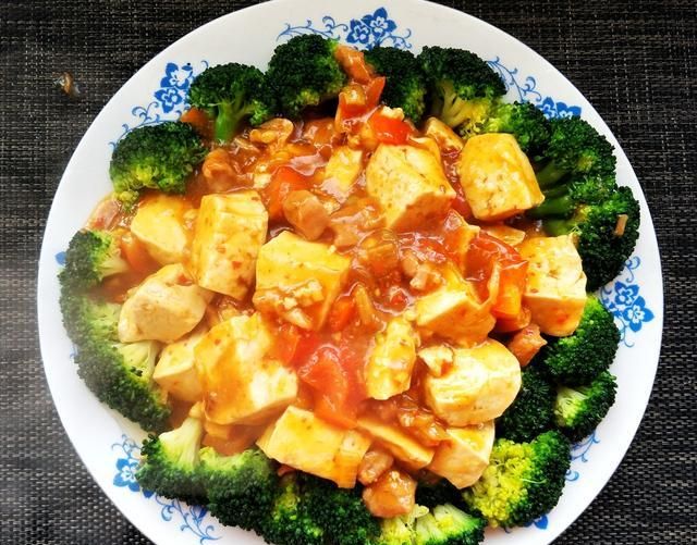 吃豆腐有什么好处，经常吃豆腐有什么好处和坏处图2