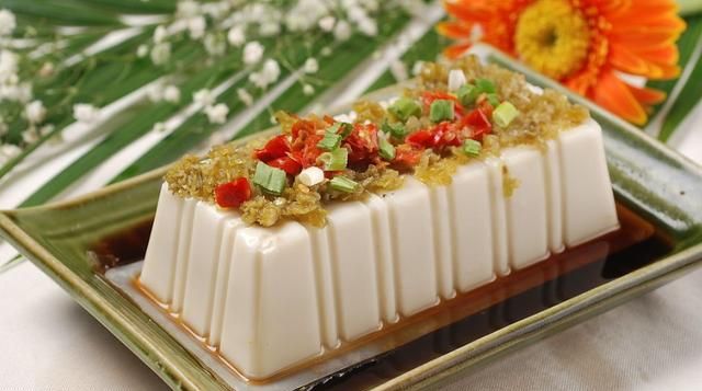吃豆腐有什么好处，经常吃豆腐有什么好处和坏处图5