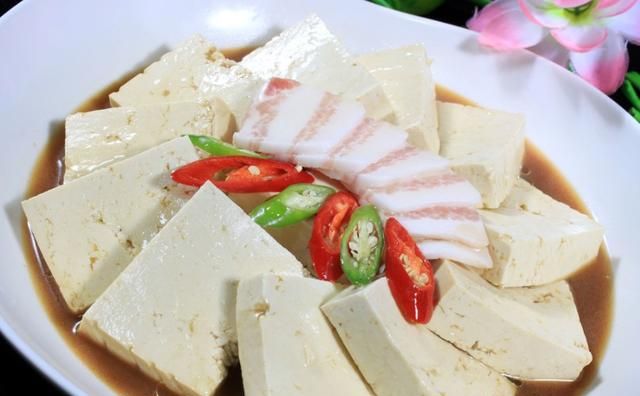 吃豆腐有什么好处，经常吃豆腐有什么好处和坏处图6